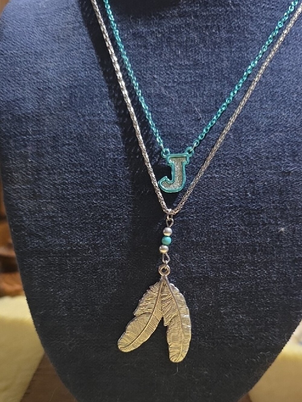 4 Beautiful Necklaces.. Vintage & Modern - Picture 4 of 7